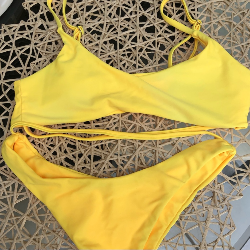 Yellow bikini
